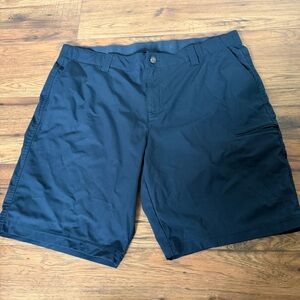 ZeroXposur Men's Navy Flat-Front Performance Shorts size 40